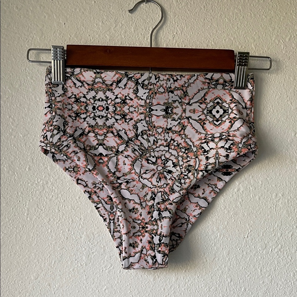 Mora High Waist Bikini Bottom Patterned High-Waist Bikini Bottom Cheeky